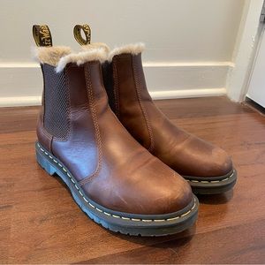 Dr. Marten 2976 Fur-lined Chelsea Boots